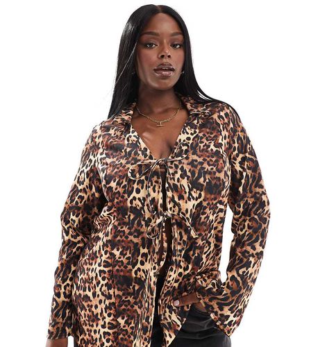 Top allacciato sul davanti con stampa leopardata - Yours - Modalova