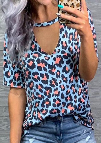 Leopard Printed Hollow Out Blouse - Leopard - unsigned - Modalova