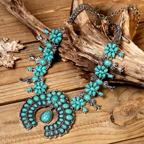 Western Bohemian Turquoise Necklace - unsigned - Modalova