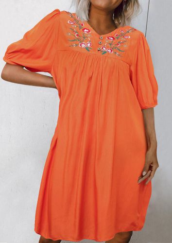 Embroidered Floral Ruffled Button Mini Dress - Orange - unsigned - Modalova