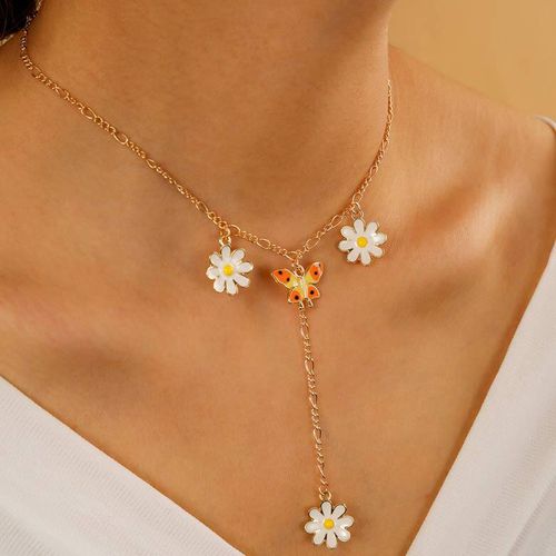 Daisy Butterfly Pendant Necklace - unsigned - Modalova