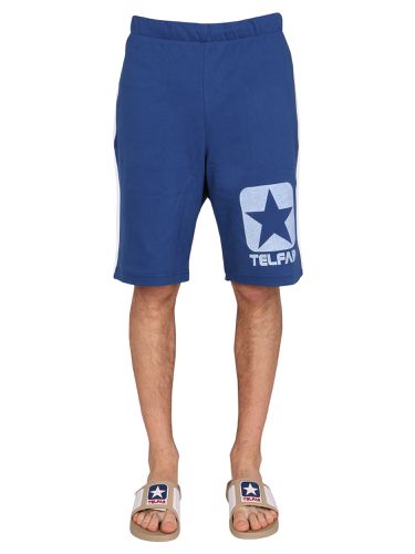 Cotton sweat shorts bermuda - telfar x converse - Modalova