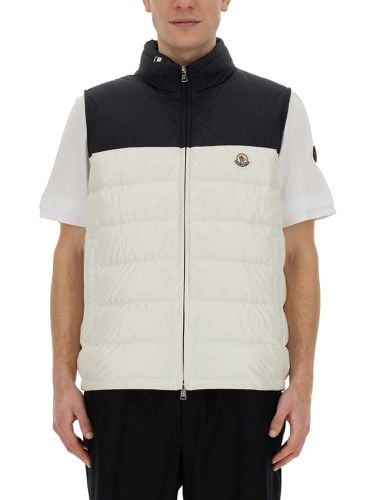 Moncler "cerces" padded vest - moncler - Modalova