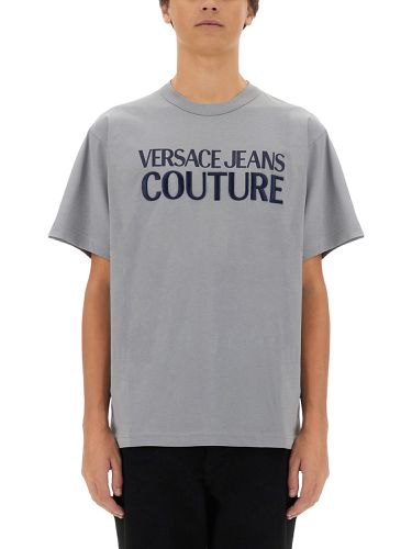 T-shirt with logo - versace jeans couture - Modalova