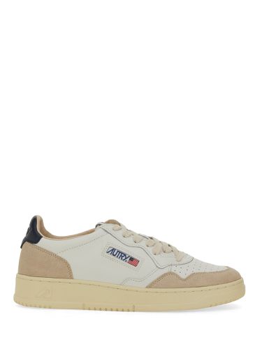 Autry "medalist" low sneaker - autry - Modalova