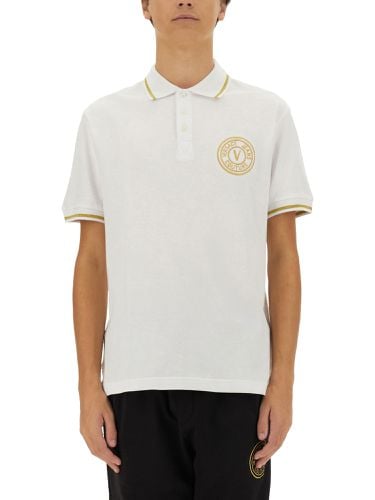 V-emblem" polo shirt - versace jeans couture - Modalova