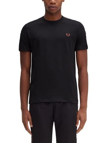 Fred perry t-shirt with logo - fred perry - Modalova