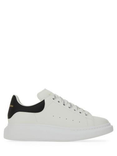 Alexander mcqueen oversized sneaker - alexander mcqueen - Modalova