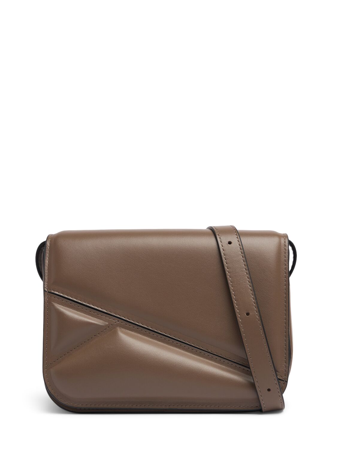 Medium Oscar Trunk Leather Shoulder Bag - WANDLER - Modalova
