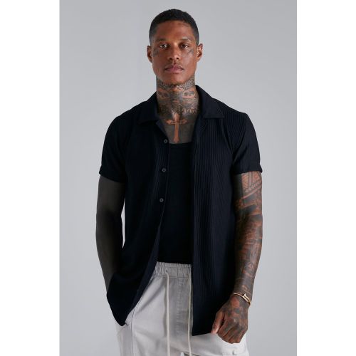 Camisa Lisa De Manga Corta, Negro - boohoo - Modalova
