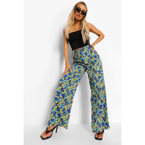 Pantalones De Pierna Ancha Tejidos De Florecillas - boohoo - Modalova