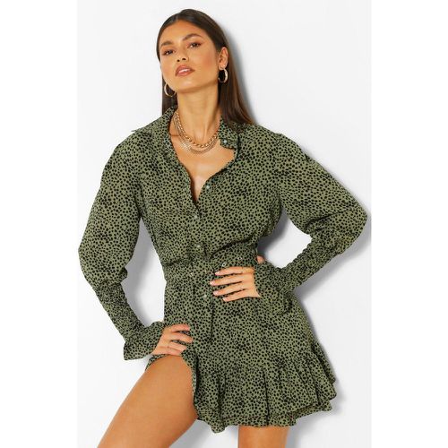 Vestido Camisero Con Estampado De Lunares, Volante Y Cinturón - boohoo - Modalova