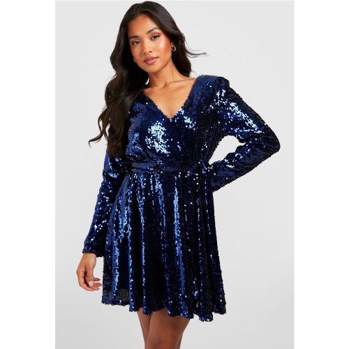 Vestido Petite Skater Cruzado De Lentejuelas Con Cinturón - boohoo - Modalova