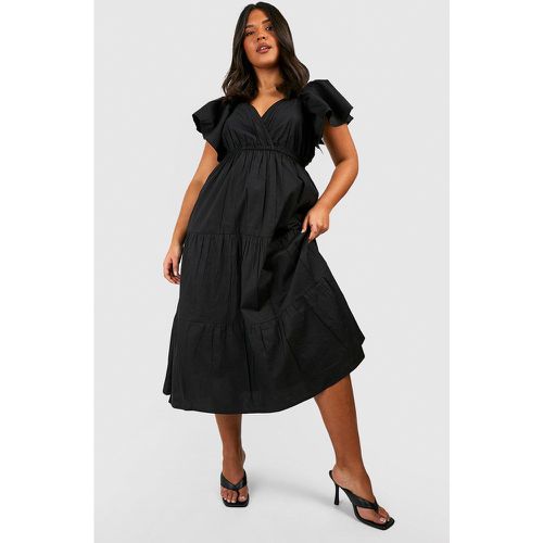 Vestito midi Plus Size in cotone popeline con arricciature e maniche ad angelo - boohoo - Modalova