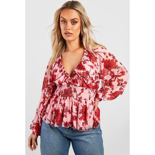 Top svasato Plus Size in rete plumetis a fiori - boohoo - Modalova