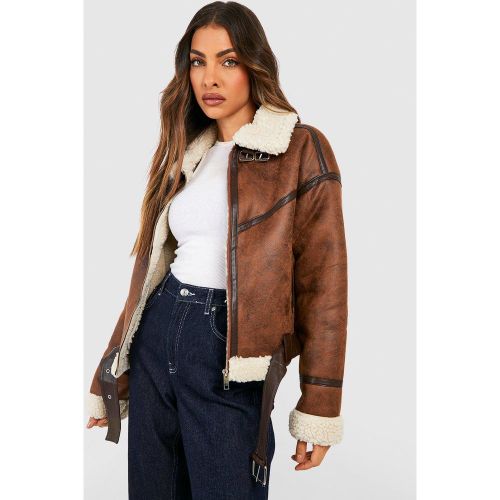 Chaqueta De Aviador De Cuero Sintético - boohoo - Modalova