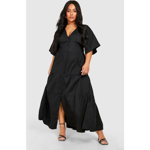 Vestito maxi Plus Size in popeline con bottoni - boohoo - Modalova