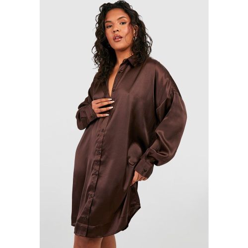 Vestito camicia Plus Size in raso - boohoo - Modalova