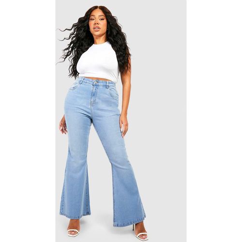 Jeans a zampa Plus Size in denim Stretch - boohoo - Modalova