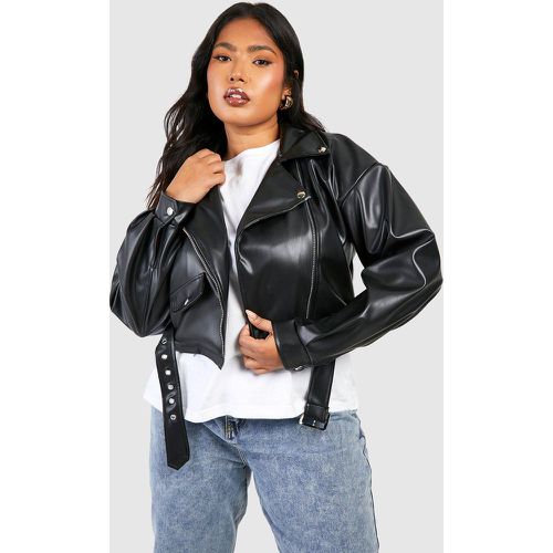 Giacca da Biker Plus Size in PU con zip - boohoo - Modalova