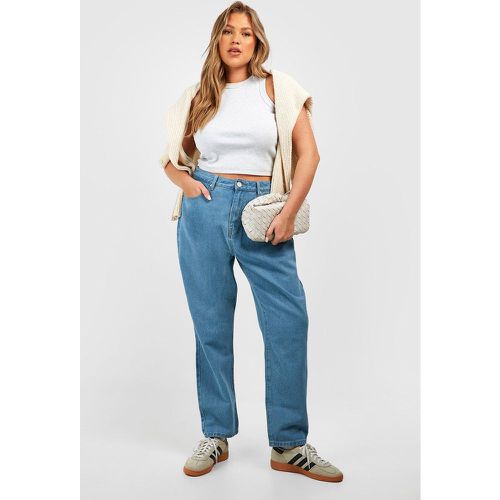 Jeans Mom Plus Size a vita alta - boohoo - Modalova