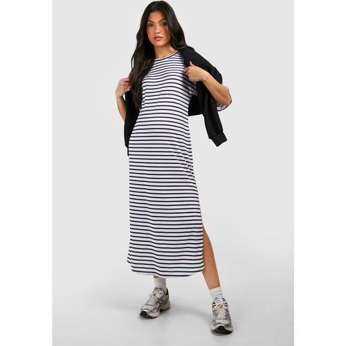 Maternity Short Sleeve Split Hem Striped Dress - boohoo - Modalova
