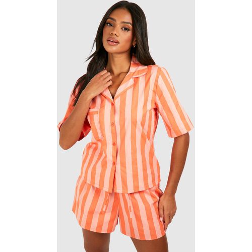 Cotton Poplin Tonal Stripe Short Sleeve Shirt - boohoo - Modalova