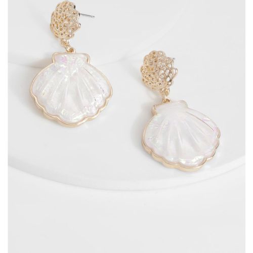 Pearlised Sea Shell Statement Earrings - boohoo - Modalova