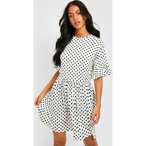 Vestito grembiule Tall in tessuto a pois - boohoo - Modalova