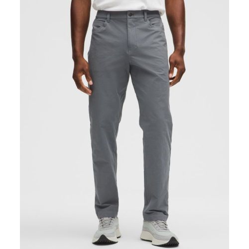 “ Pantalon ABC 5 poches coupe classique Stretch Cotton VersaTwills â€“ 81 cm â€“ Gris â€“ Taille 36 - lululemon - Modalova