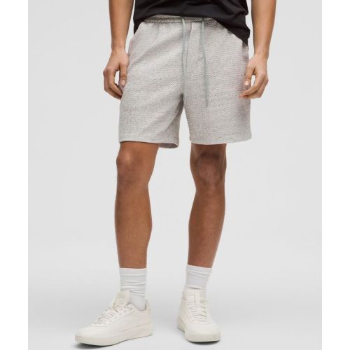 “ Shortdouble maille texturÃ©s â€“ 18 cm â€“ Light Gris/Noir â€“ Taille S - lululemon - Modalova