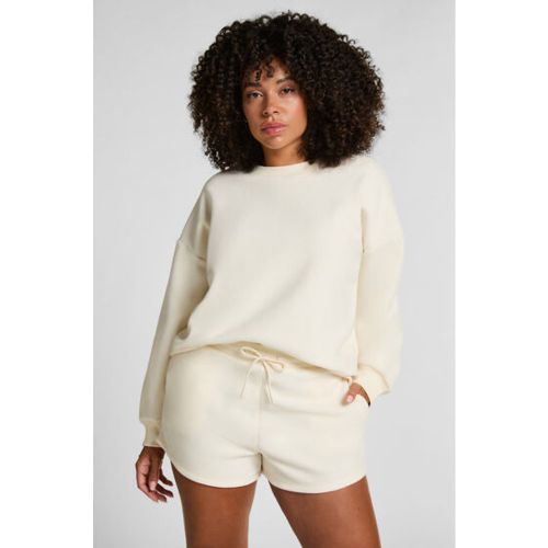 Disfruta de la relajación y el estilo con este short de suave forro polar, diseñado en pro de la comodidad y para superar el día a día. Confeccion - 303853-XL - Modalova