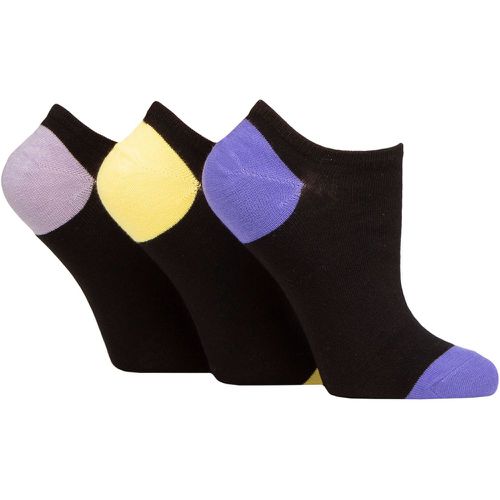 Ladies 3 Pair Plain, Patterned and Contrast Heel Bamboo Trainer Socks Contrast Purple / Yellow 4-8 - Wildfeet - Modalova