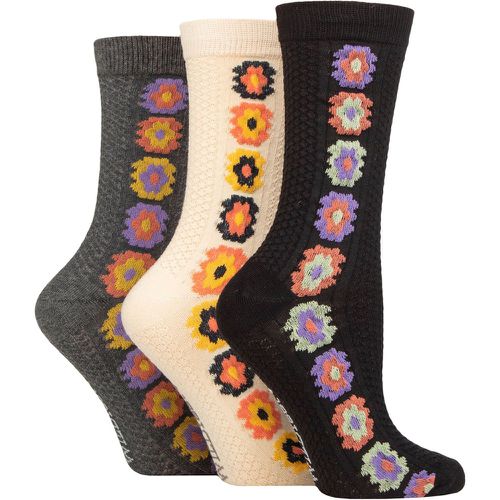 Ladies 3 Pair SOCKSHOP Textured Knit Cotton Socks Flowers 4-8 - Wildfeet - Modalova
