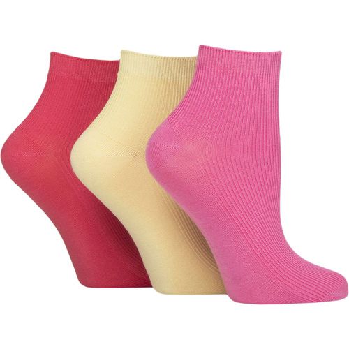 Ladies 3 Pair Elle Ribbed Bamboo Ankle Socks Cherry Fizz 4-8 - SockShop - Modalova
