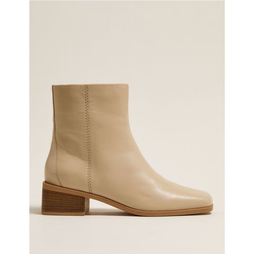 Leather Block Heel Square Toe Ankle Boots beige - Marks & Spencer - Modalova