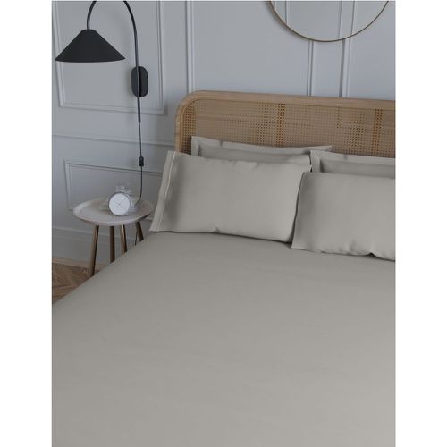 Egyptian Cotton 230 Thread Count Extra Deep Fitted Sheet grey - Marks & Spencer - Modalova