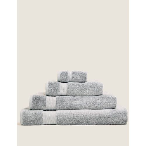 Plush Organic Cotton Towel grey - Marks & Spencer - Modalova