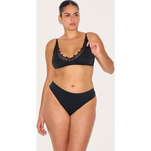 String Plus | Taille Large - PrettyLittleThing - Modalova