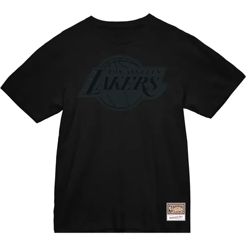 Das Los Angeles Lakers NBA Black Tonal T-Shirt von Mitchell & Ness ist ein Must-Have für jeden Basketballfan. Dieses schicke T-Shirt zeigt stolz - MAG8337995 - Modalova