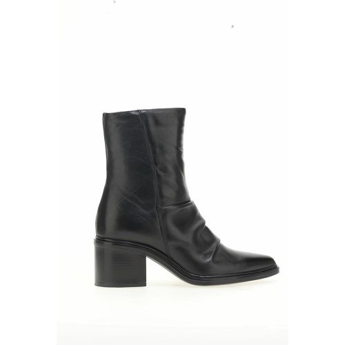 Ruched Leather Ankle Boots with Pointed Toe - MJUS - Modalova