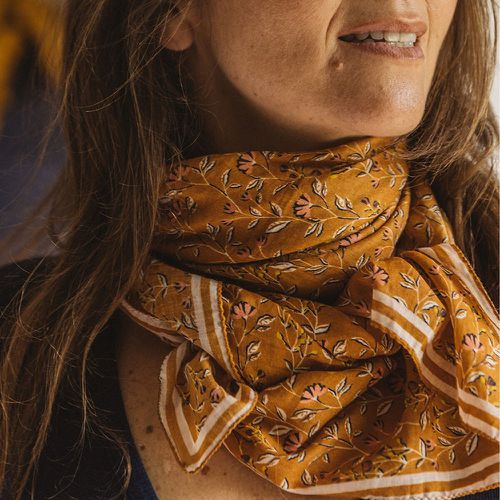 Bohème Large Printed Scarf in Cotton - GABRIELLE PARIS - Modalova