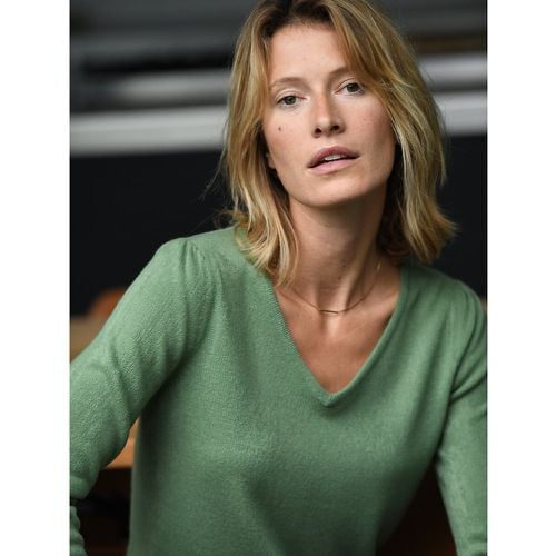 Fine Soft Knit Jumper with V-Neck - Anne weyburn - Modalova