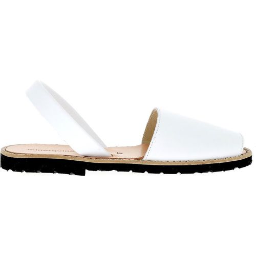 Avarca Cuir Blanco Flat Sandals in Leather - MINORQUINES - Modalova