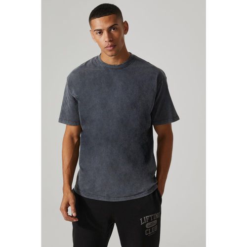 Camiseta Man Active Oversize Sin Acabar Con Lavado De Ácido - boohoo - Modalova