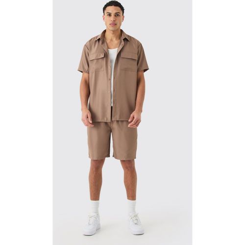 Short Sleeve Soft Twill Overshirt And Short Set - boohoo - Modalova