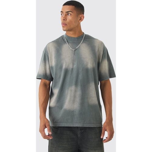 T-shirt Man oversize candeggiata con sole e girocollo esteso - boohoo - Modalova