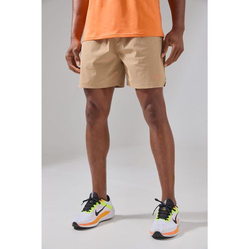 Pantaloncini Man Active in nylon ripstop da 12 cm con logo in colori fluo - boohoo - Modalova