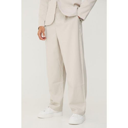 Textured Relaxed Fit Trousers - boohoo - Modalova
