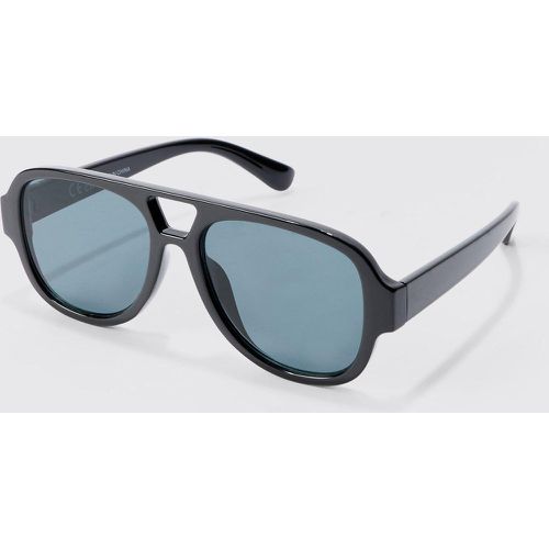 Chunky Plastic Aviator Sunglasses In Black - boohoo - Modalova